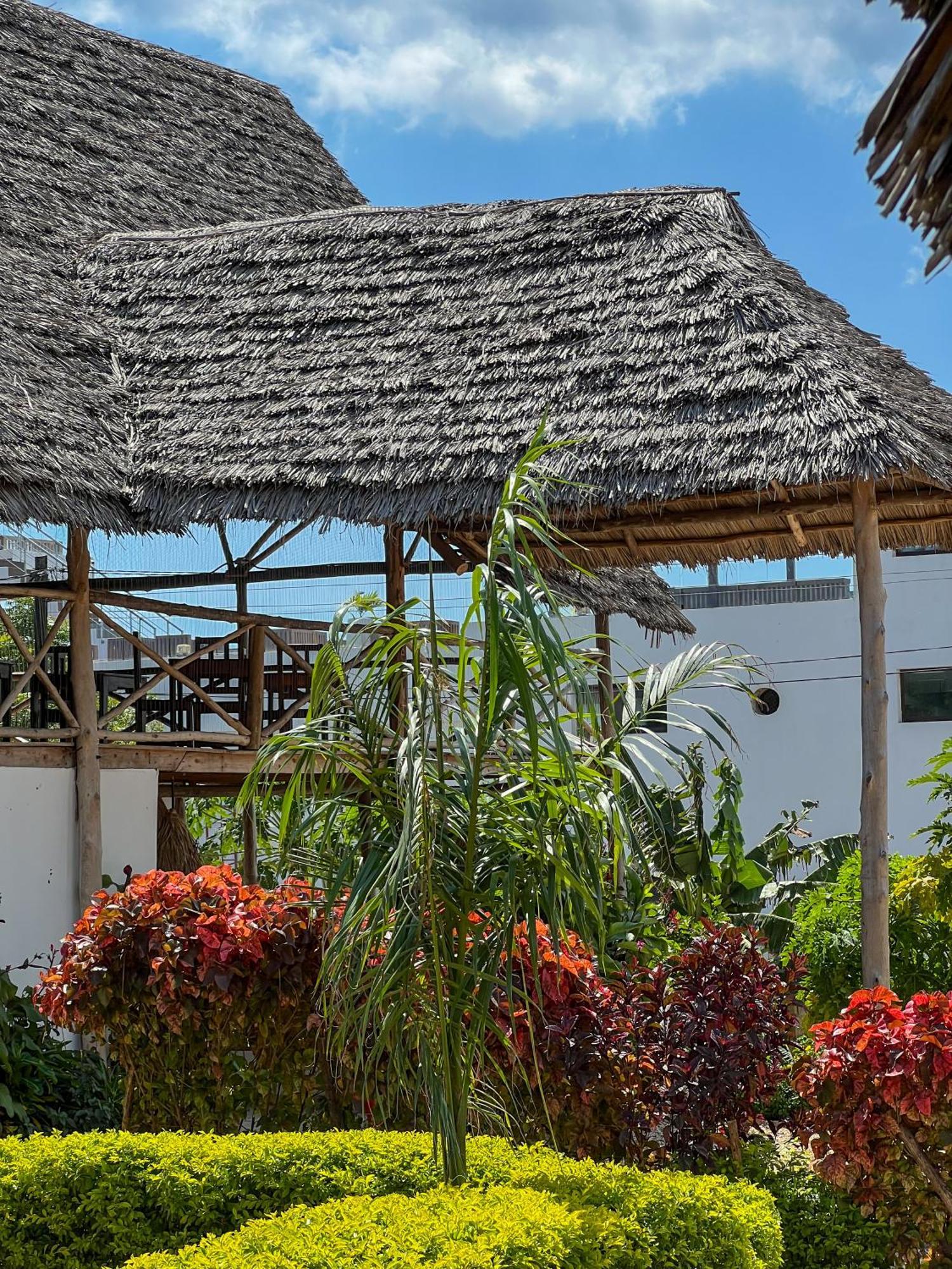 Kokopelli Bungalows Nungwi Exterior photo