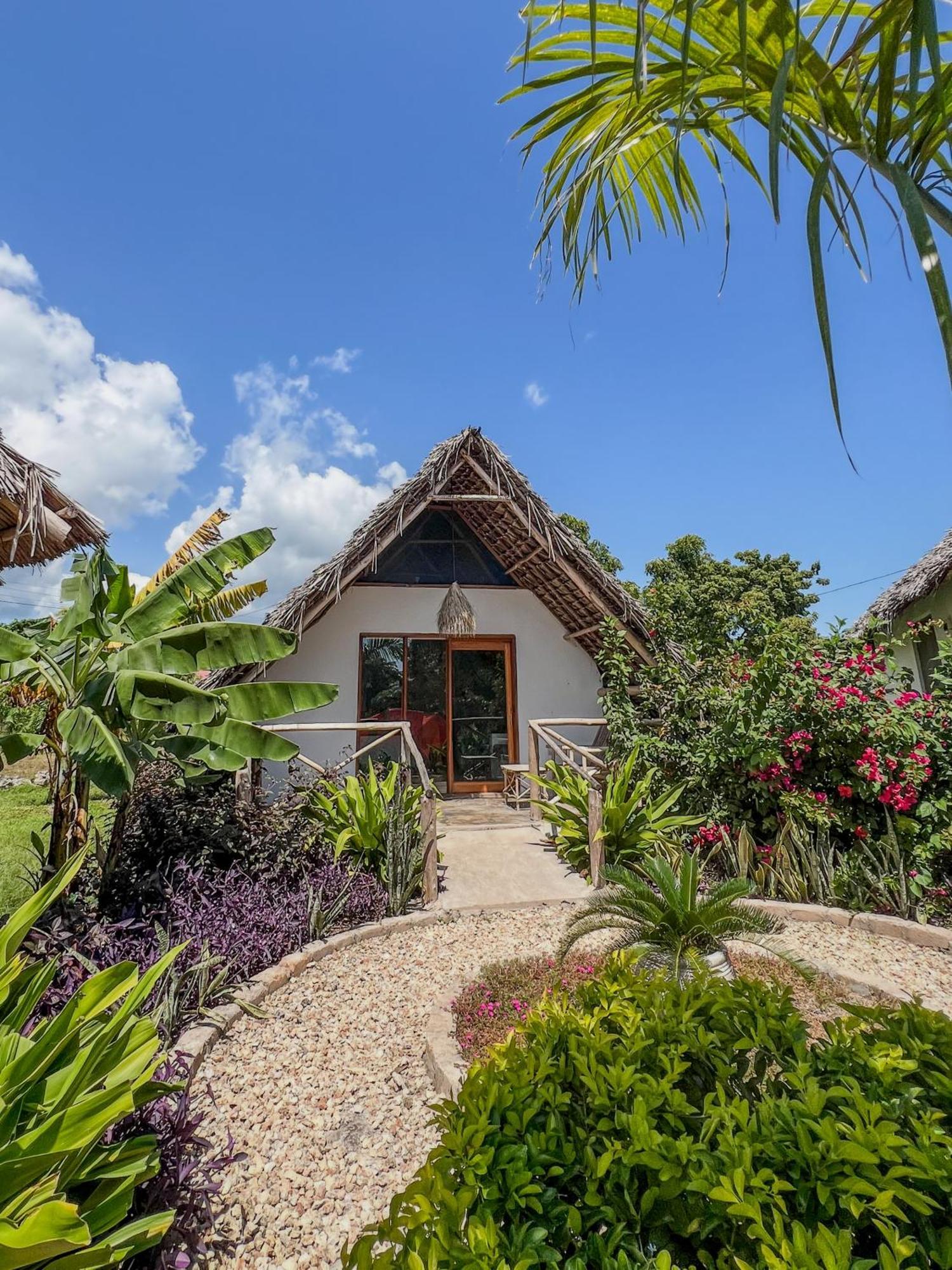 Kokopelli Bungalows Nungwi Exterior photo