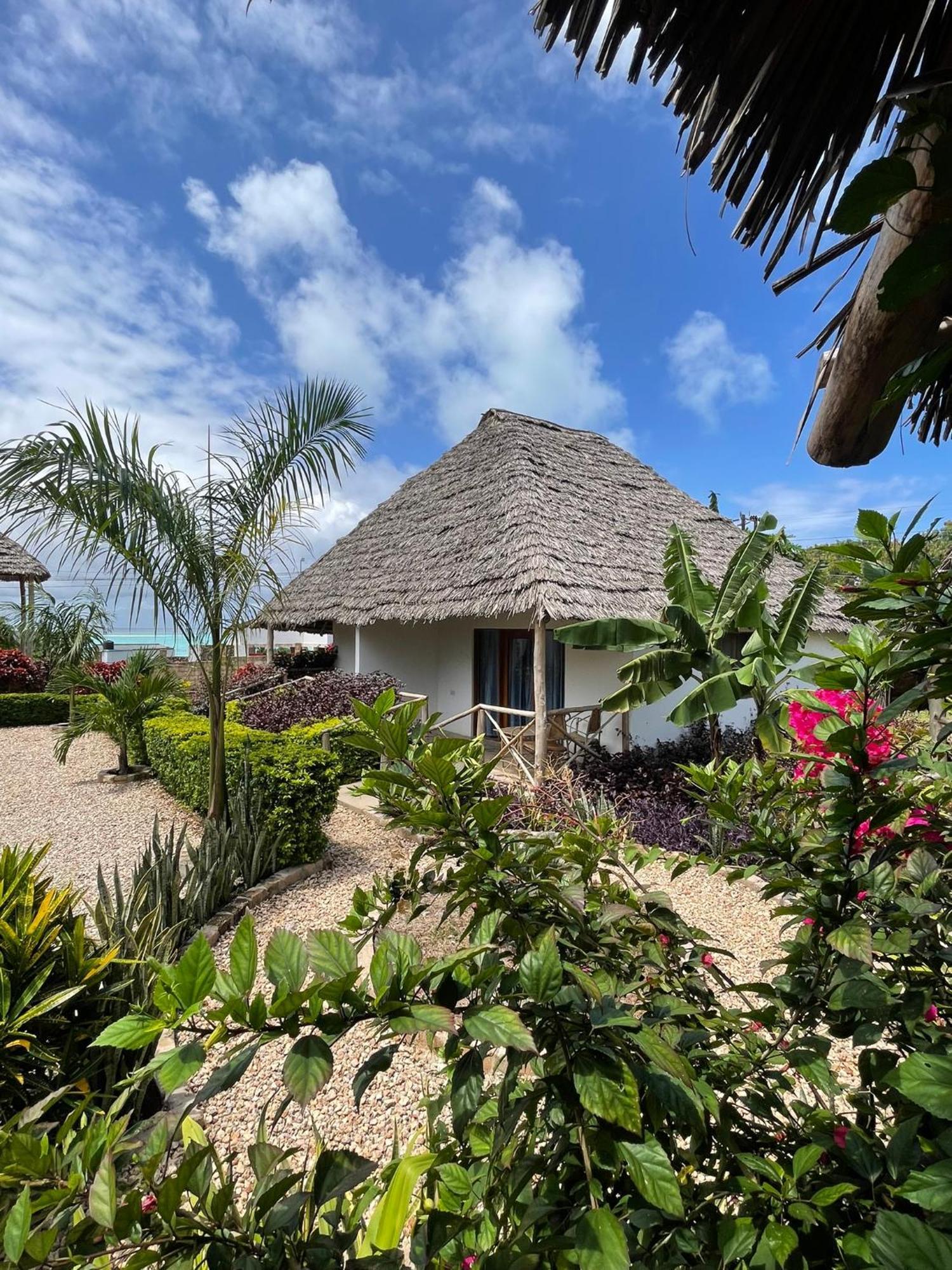 Kokopelli Bungalows Nungwi Exterior photo