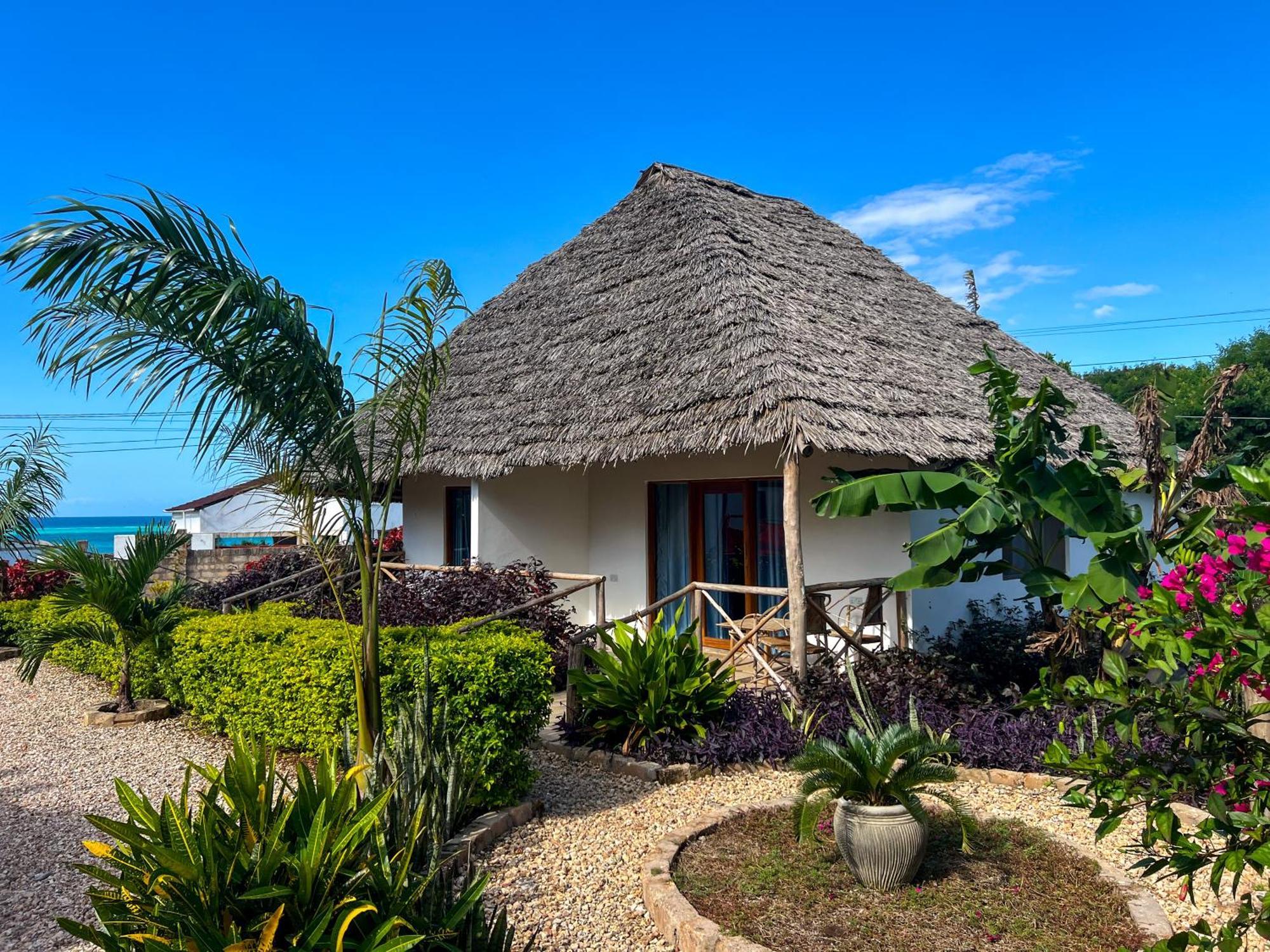 Kokopelli Bungalows Nungwi Exterior photo